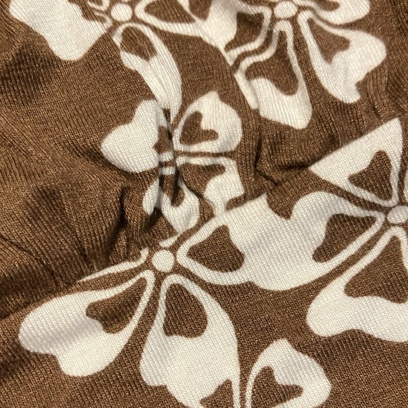 PacSun Brown and White Tie Front Crop Camisole - Picture 2 of 5